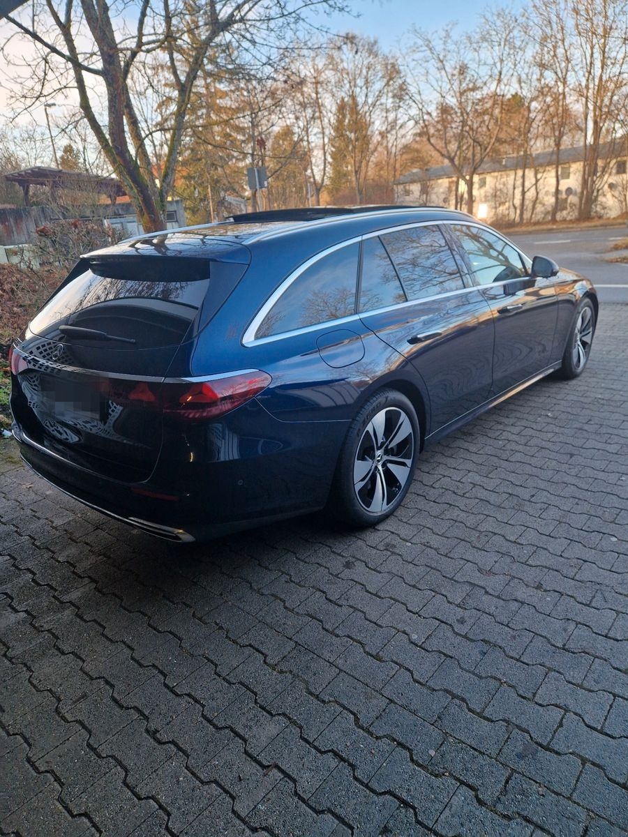 Mercedes-Benz E 300 de T Autom. PANO 360* Kam Memory 19 Zoll foto 9