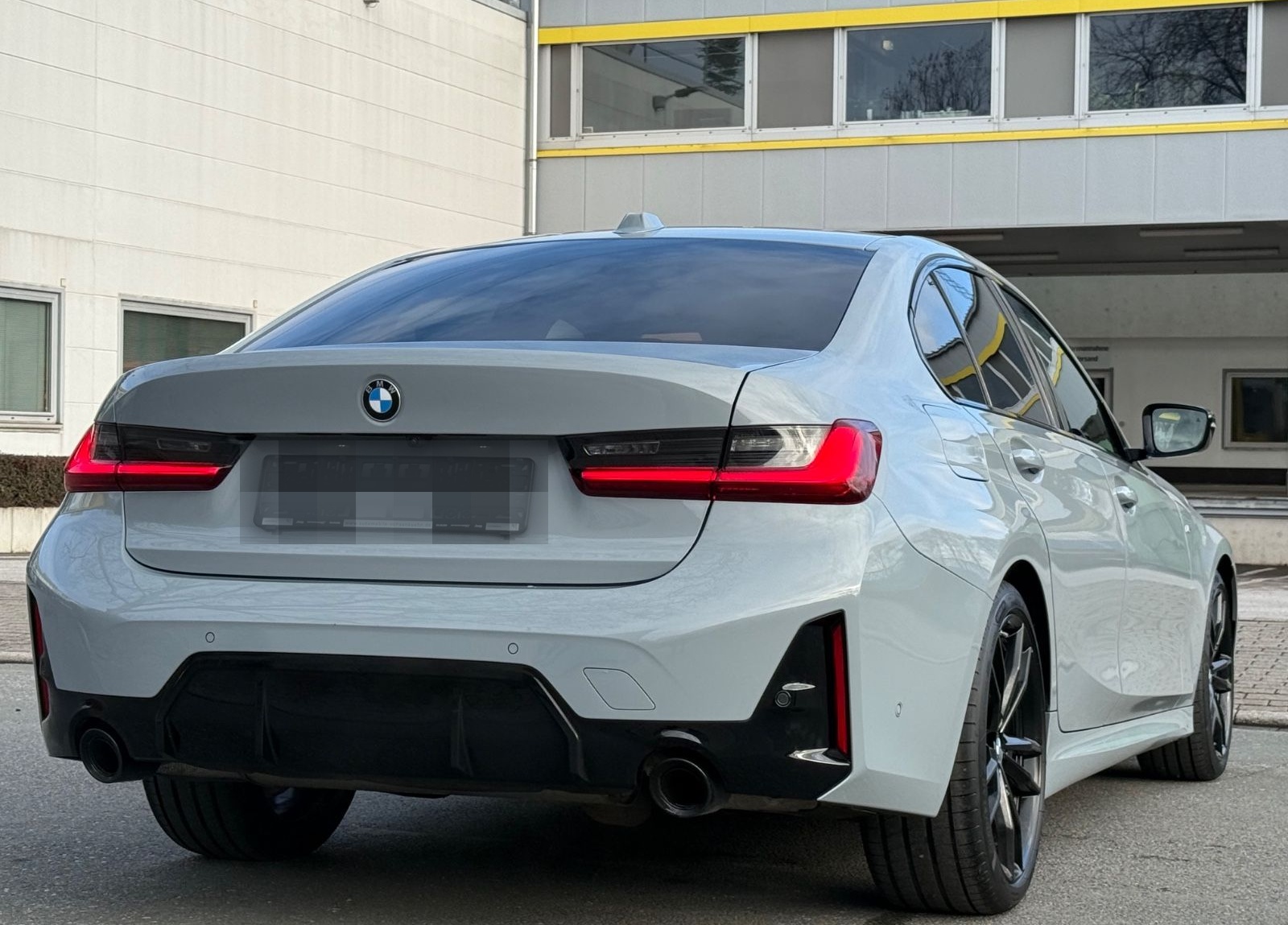 BMW 330 d * M-SPORT*MEMORY*H&K*PANO*SHADOW*19ZOLL* foto 11