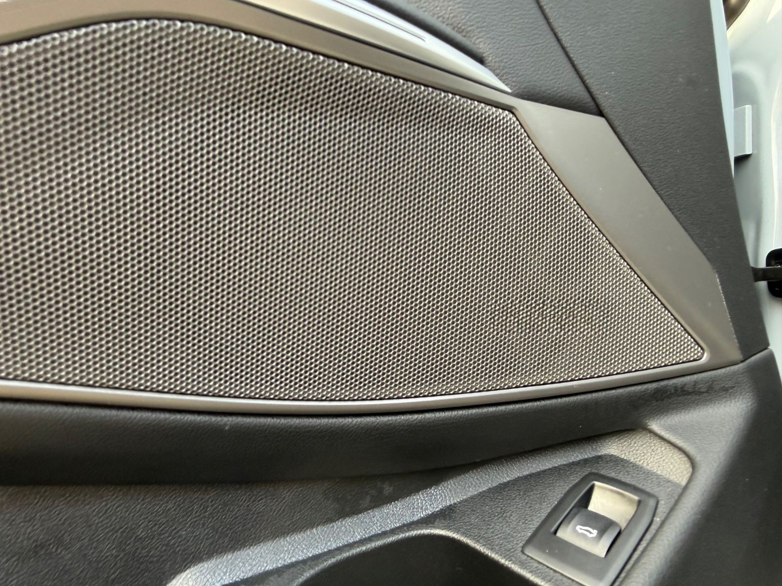 BMW 330 d * M-SPORT*MEMORY*H&K*PANO*SHADOW*19ZOLL* foto 19