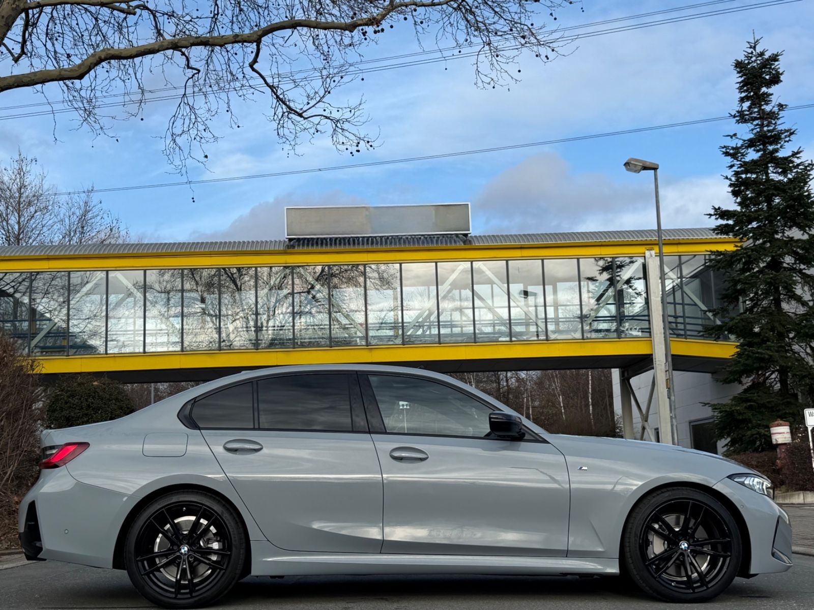 BMW 330 d * M-SPORT*MEMORY*H&K*PANO*SHADOW*19ZOLL* foto 9