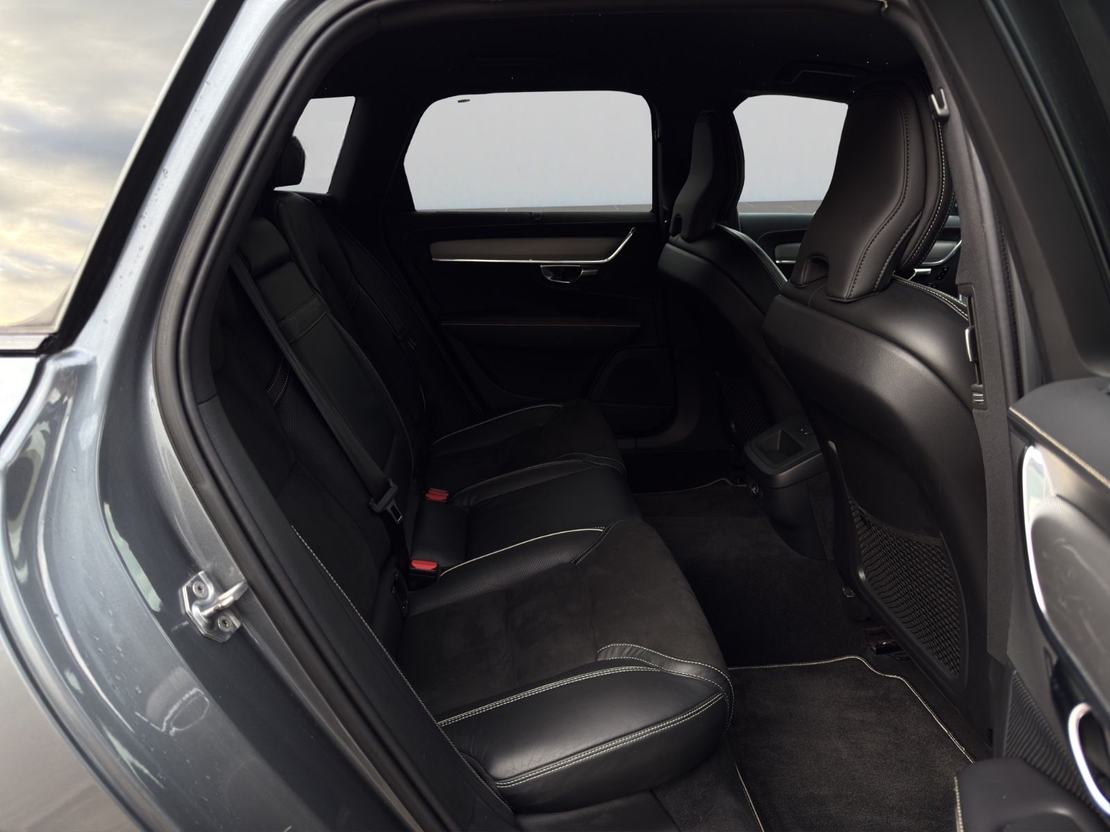 Volvo V90 2.0 T R-Design LED~CarPlay~Standhzng~Kamera foto 13