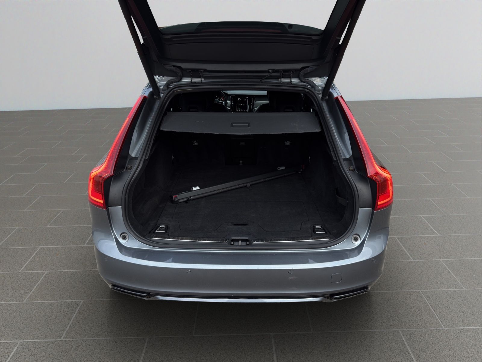 Volvo V90 2.0 T R-Design LED~CarPlay~Standhzng~Kamera foto 9