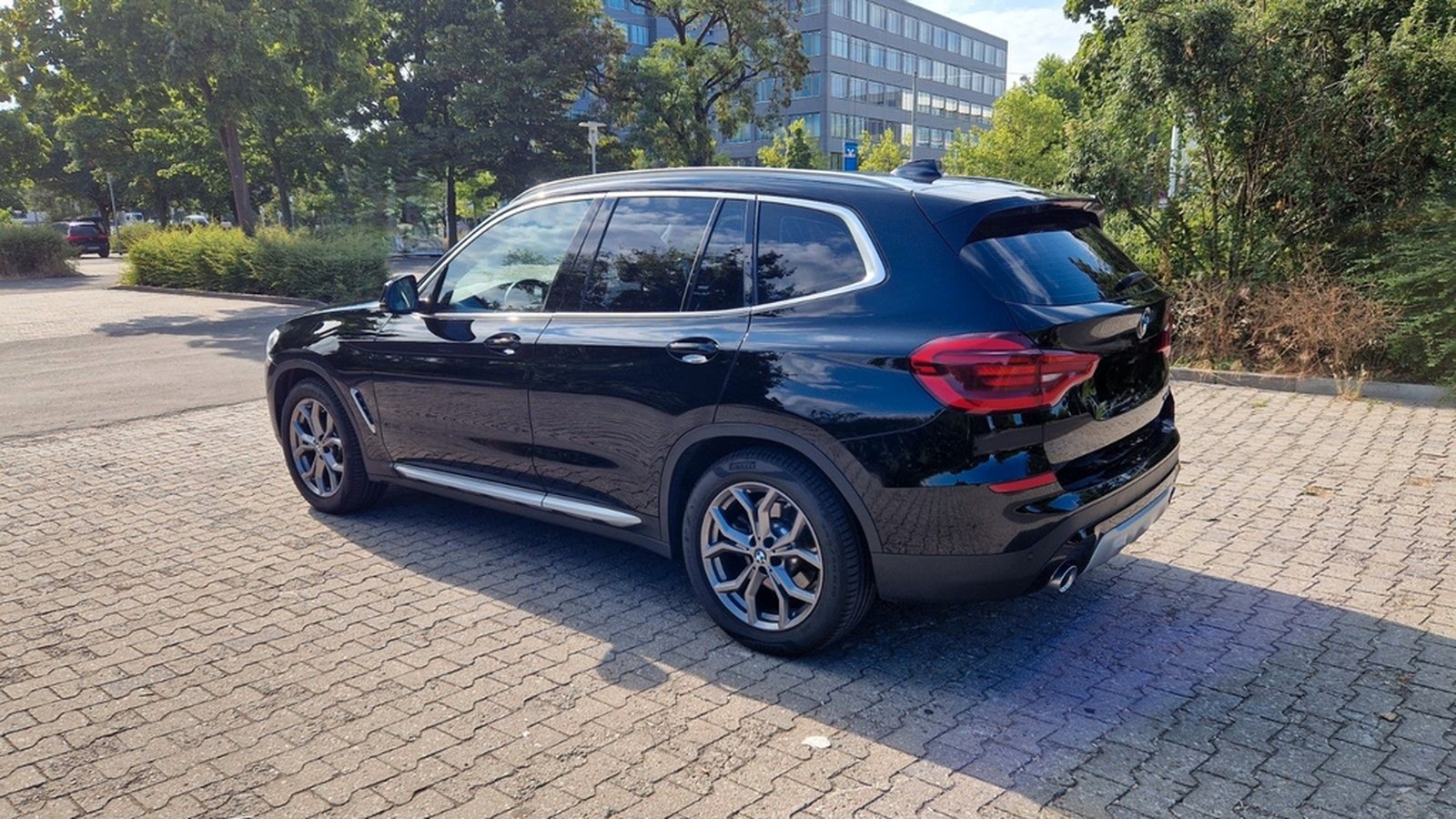 BMW X3 xDrive20d xLine | Pano | AHK | ACC | TÜV  foto 2