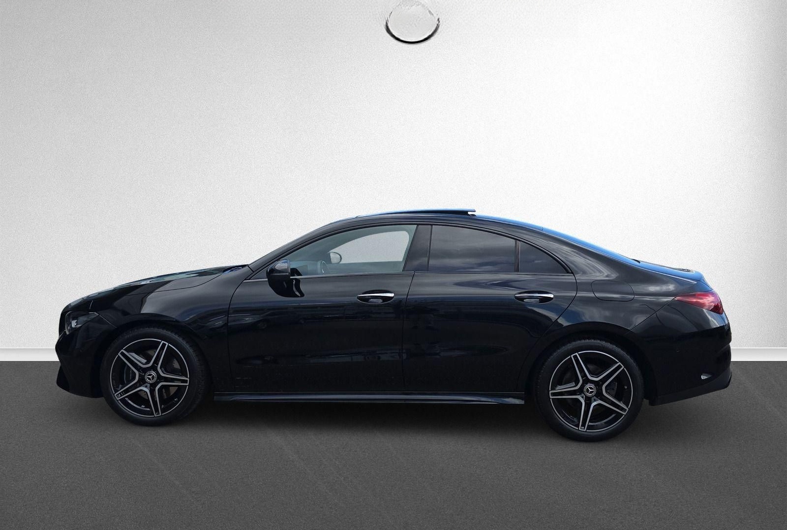 Mercedes-Benz CLA 200 AMG ENp 56000 Night Pano KGo Kam. Winter foto 5