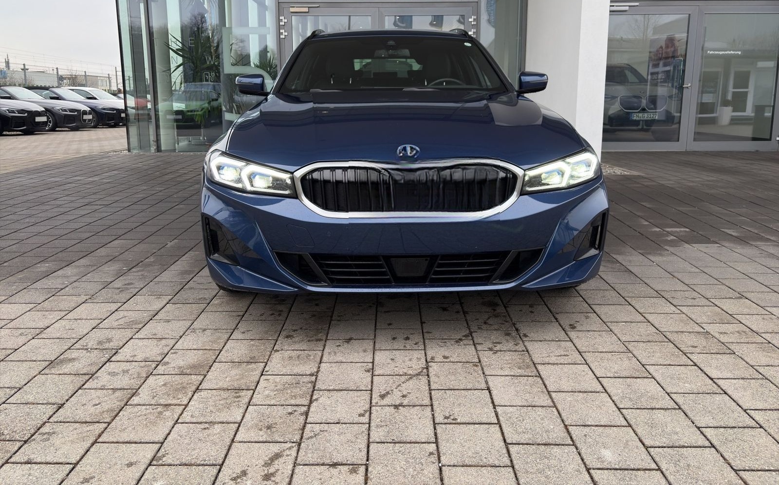 BMW 330e xDrive Touring ACC H&K AHK DrivingAssist SH foto 3