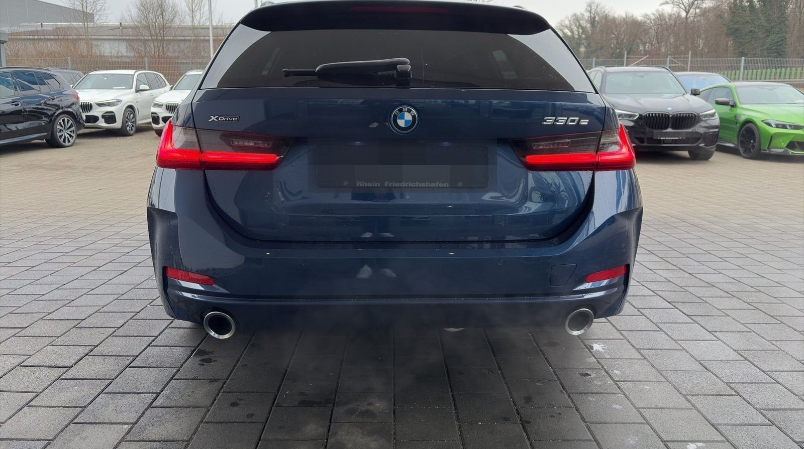 BMW 330e xDrive Touring ACC H&K AHK DrivingAssist SH foto 4
