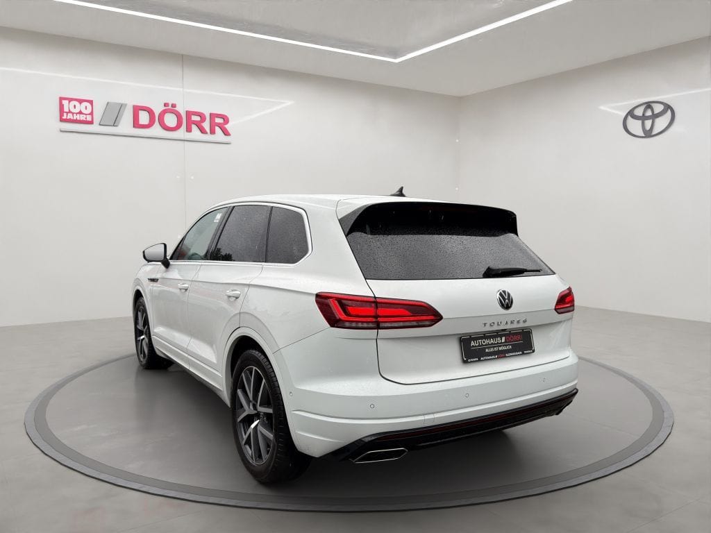Volkswagen Touareg 3.0 V6 TDI 4Motion DPF Aut. R-Line foto 3
