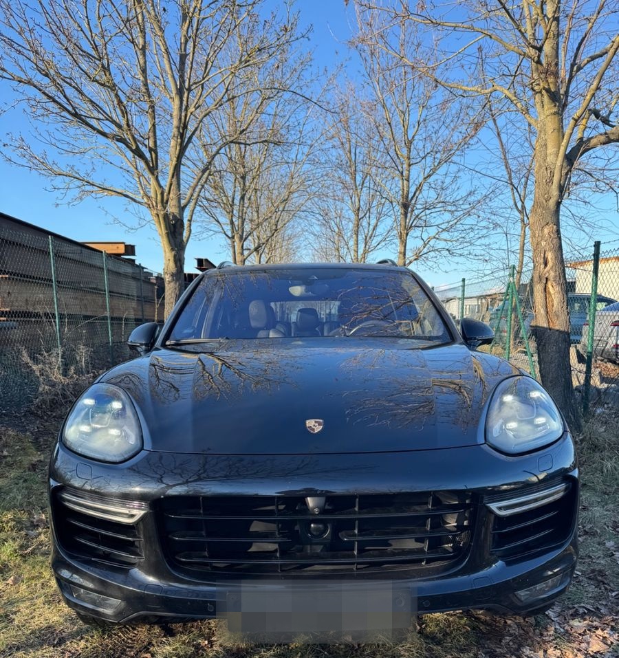 Porsche Cayenne Turbo S Panorama/Carbon Optik /NEUTÜV foto 2