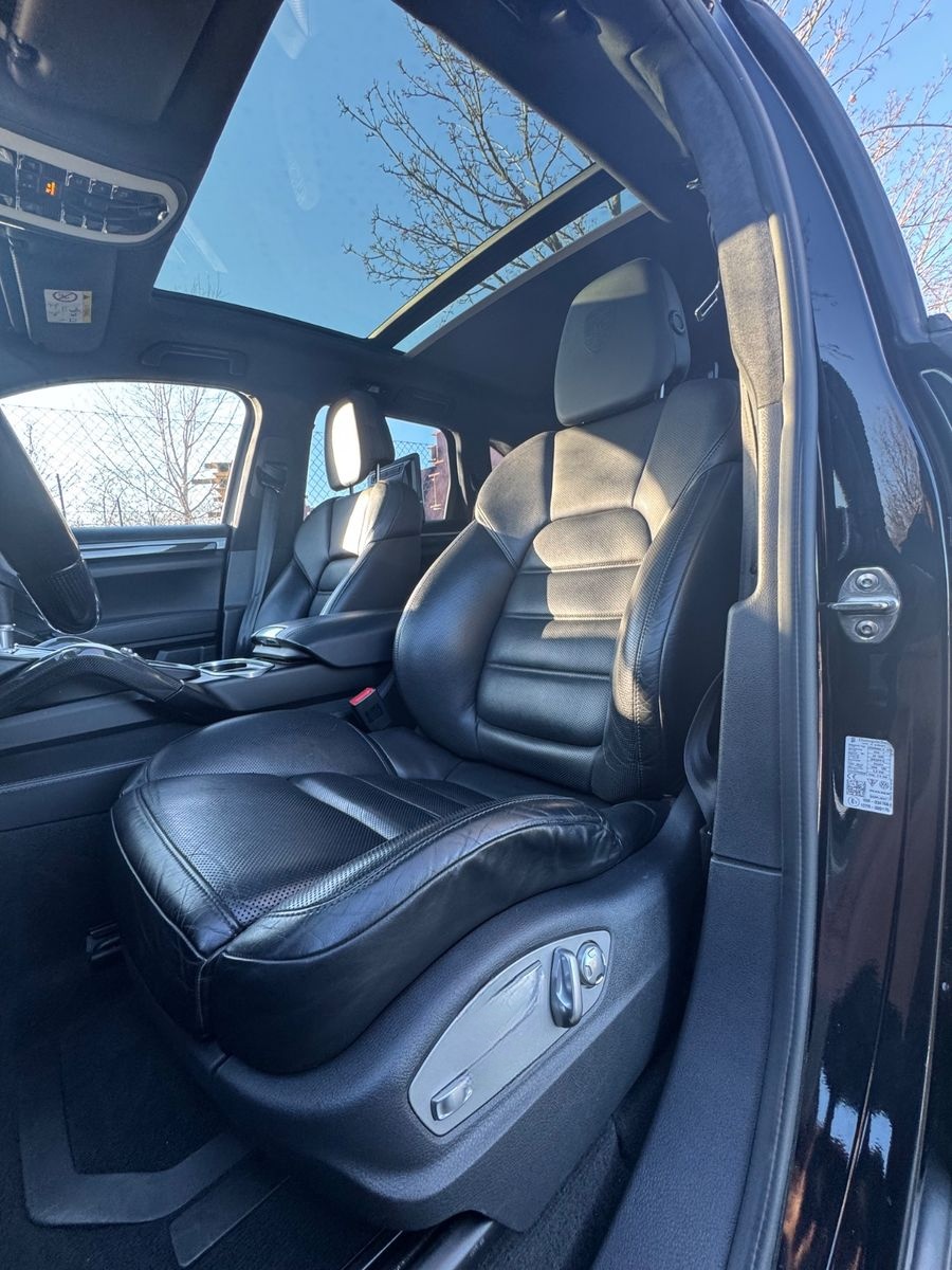 Porsche Cayenne Turbo S Panorama/Carbon Optik /NEUTÜV foto 13