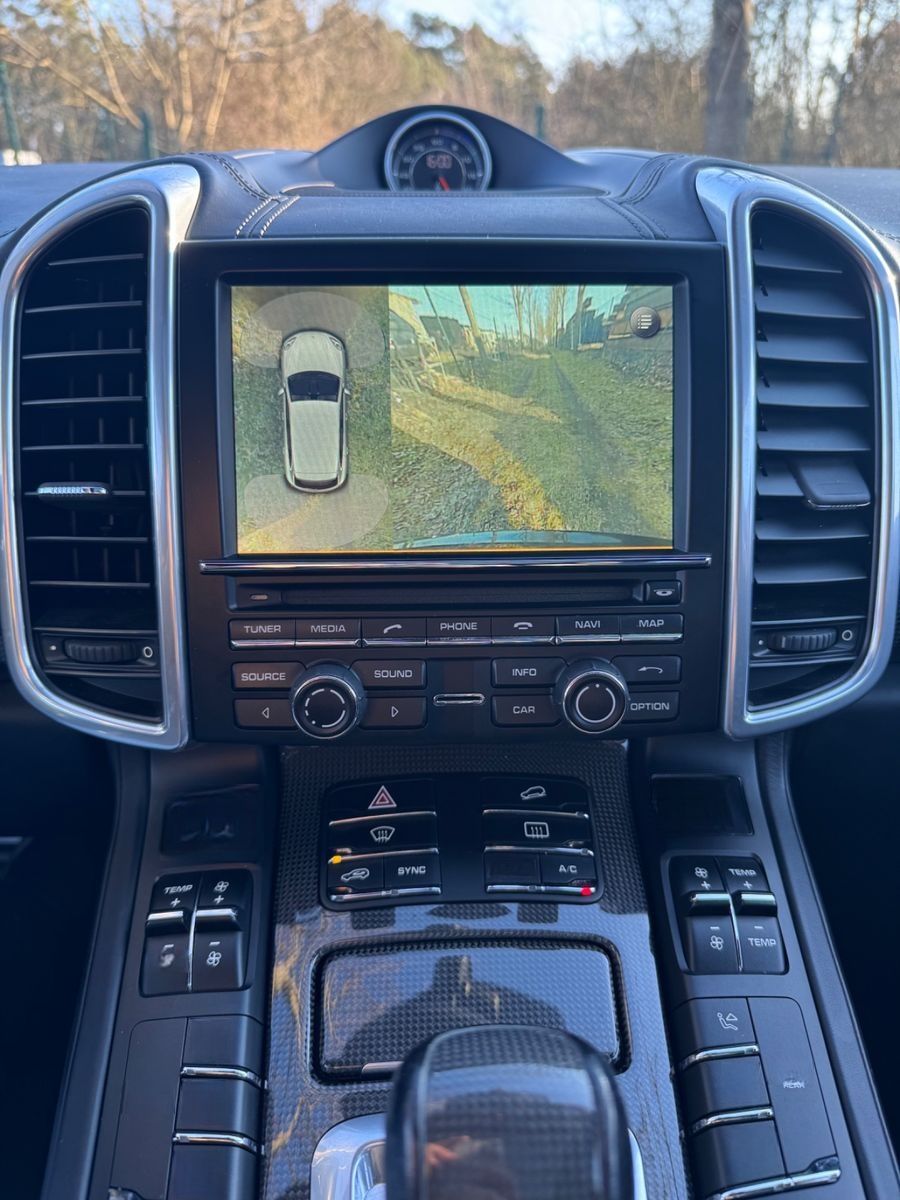 Porsche Cayenne Turbo S Panorama/Carbon Optik /NEUTÜV foto 22