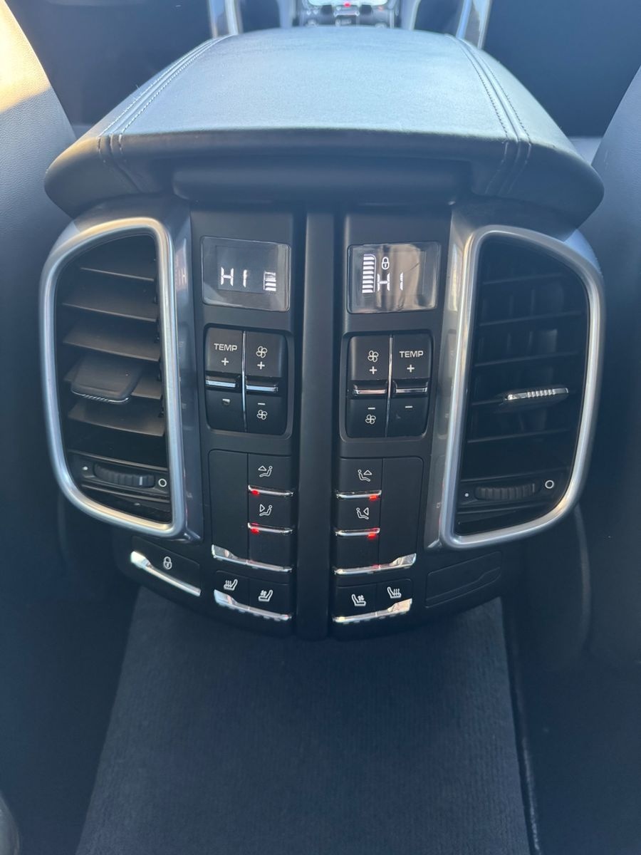 Porsche Cayenne Turbo S Panorama/Carbon Optik /NEUTÜV foto 25