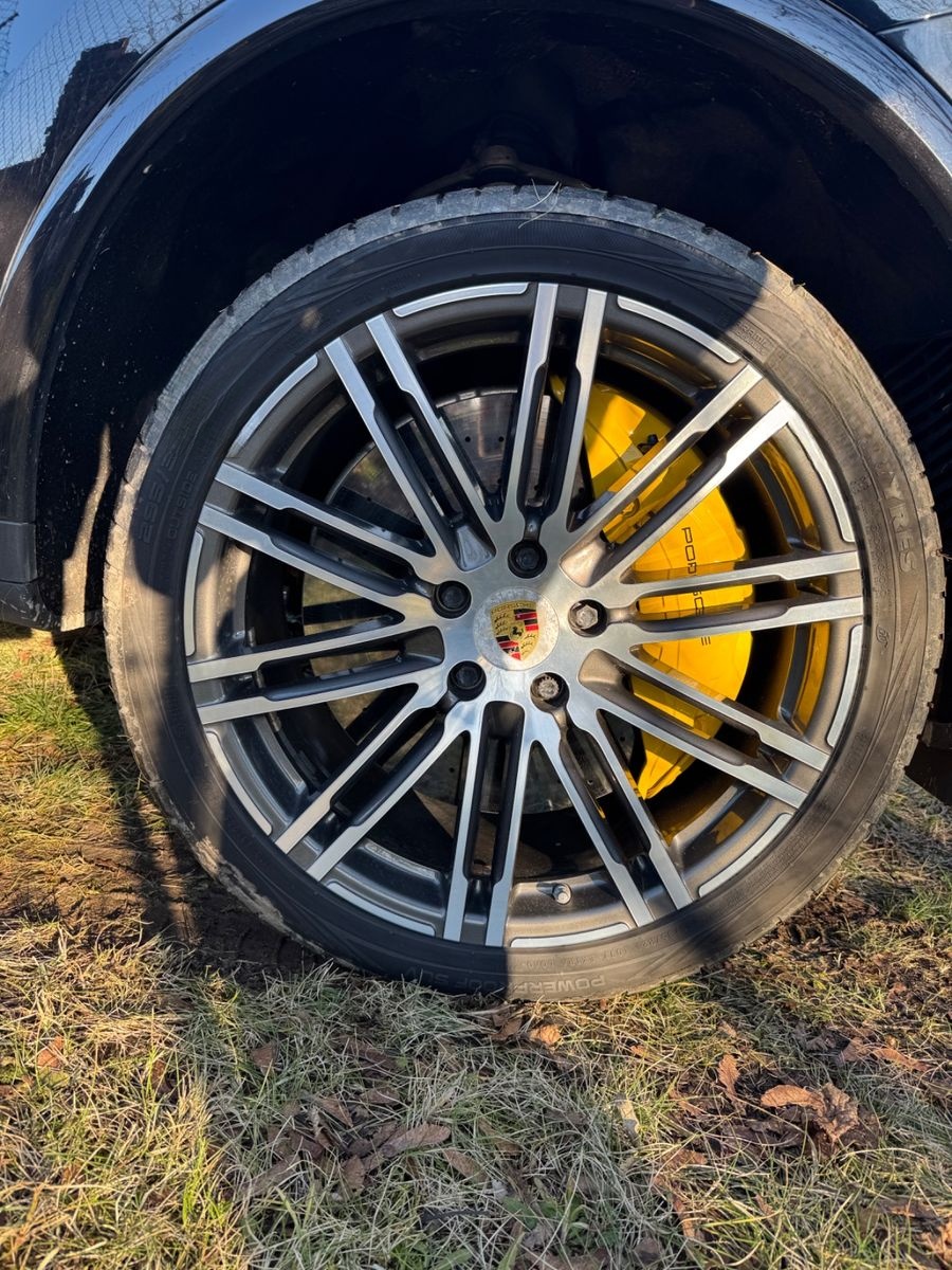 Porsche Cayenne Turbo S Panorama/Carbon Optik /NEUTÜV foto 10
