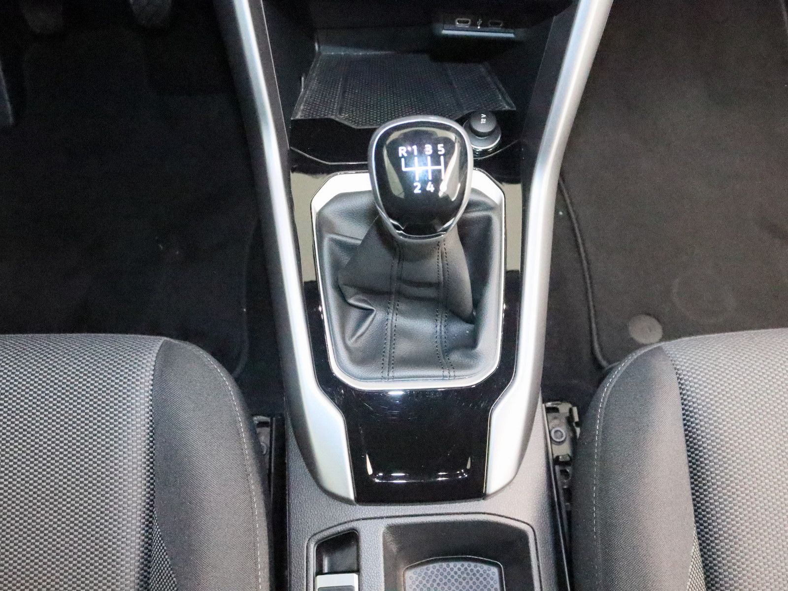 Volkswagen T-Roc Cabriolet 1.0 TSI MATRIX-LED ACC NAVI SHZ foto 15