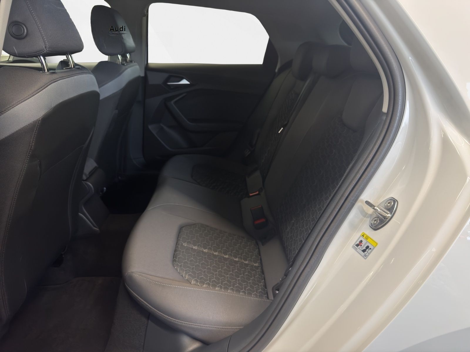 Audi A1 Sportback 25 TFSI S-tronic advanced ACC LED N foto 7