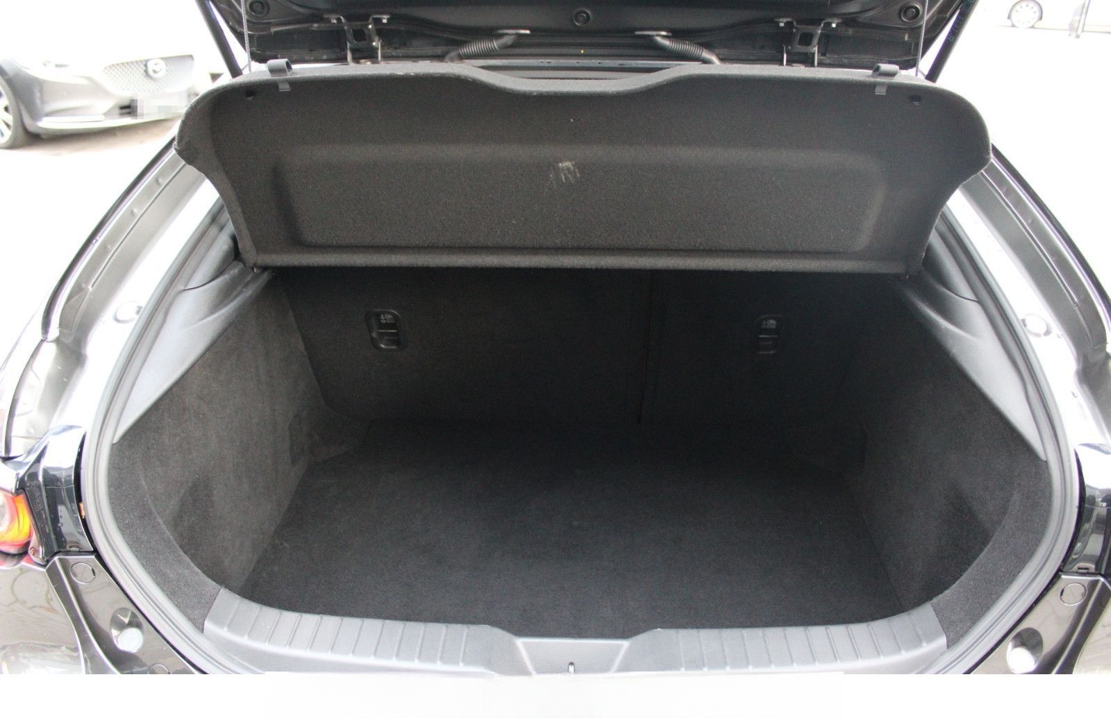 Mazda 3 e-SKYACTIV G Nagisa*BOSE*HUD*LED*KEYLESS* foto 18