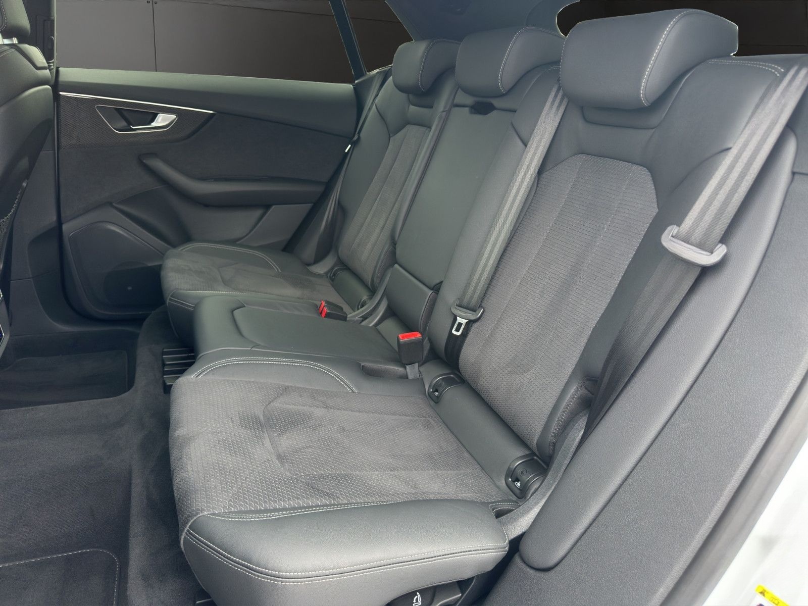 Audi Q8 50 TDI qu. tipt. S LINE COMP+AHZV+AIR+HD+HEAD foto 13