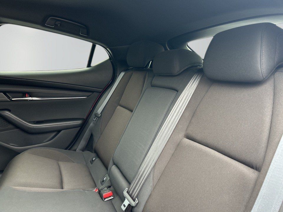 Mazda 3 2.5l "Centre-Line" "DES-P" M Hybrid foto 12