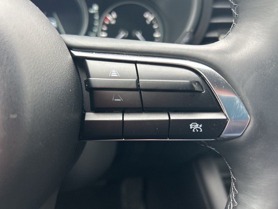 Mazda 3 2.5l "Centre-Line" "DES-P" M Hybrid foto 24
