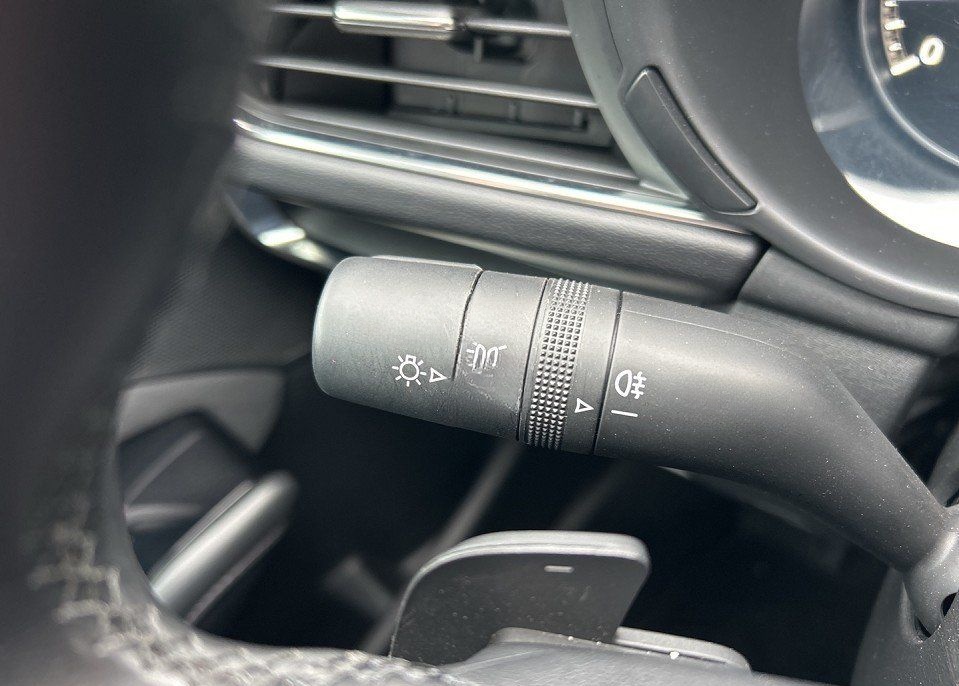 Mazda 3 2.5l "Centre-Line" "DES-P" M Hybrid foto 25