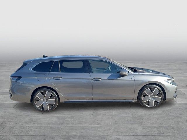 Volkswagen Passat Variant 2.0 TSI 4M R-Line Pano HuD DCC foto 5