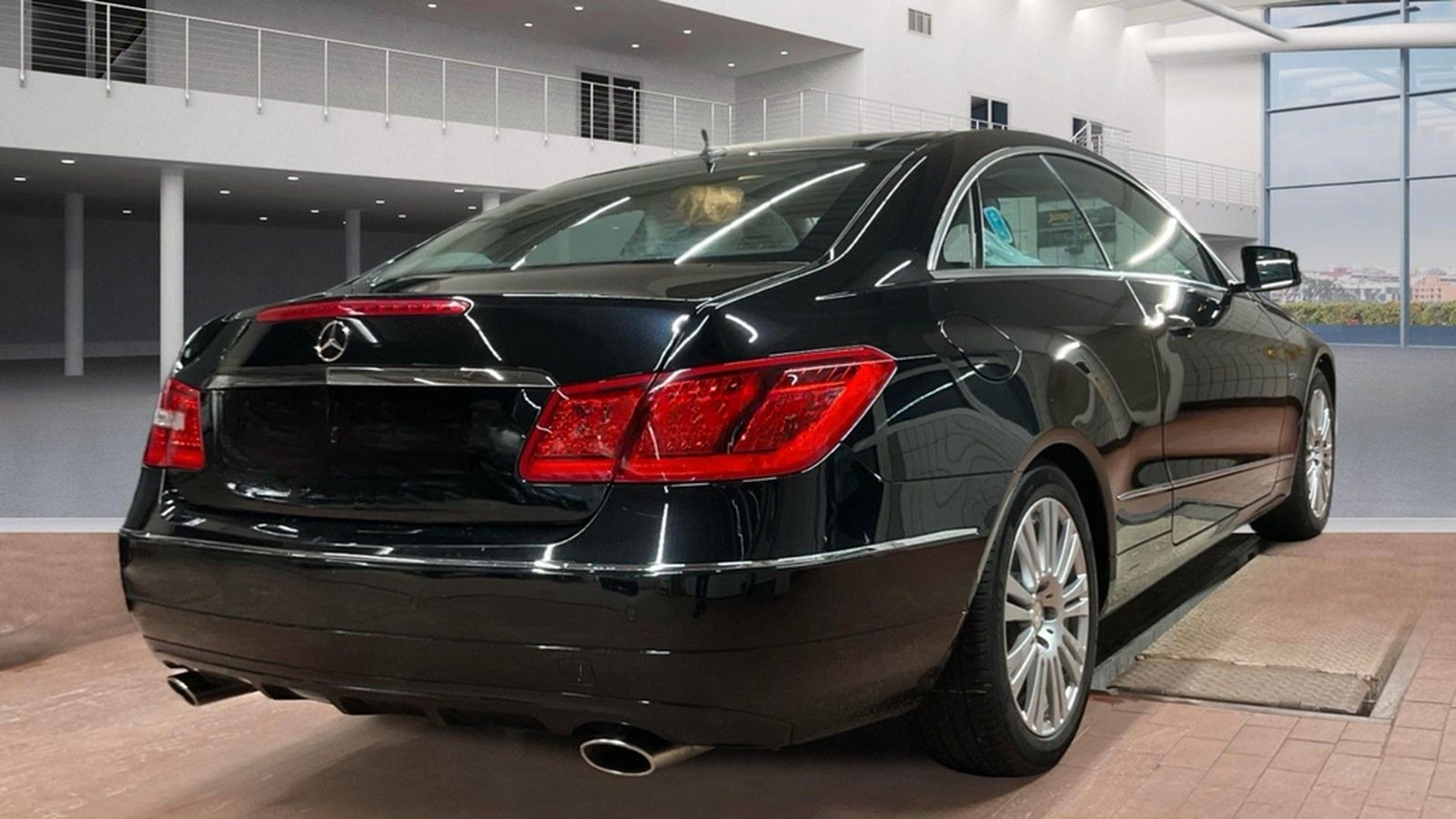 Mercedes-Benz E 300 CGI BE Coupe 7-g 1er ZUSTAND! foto 4