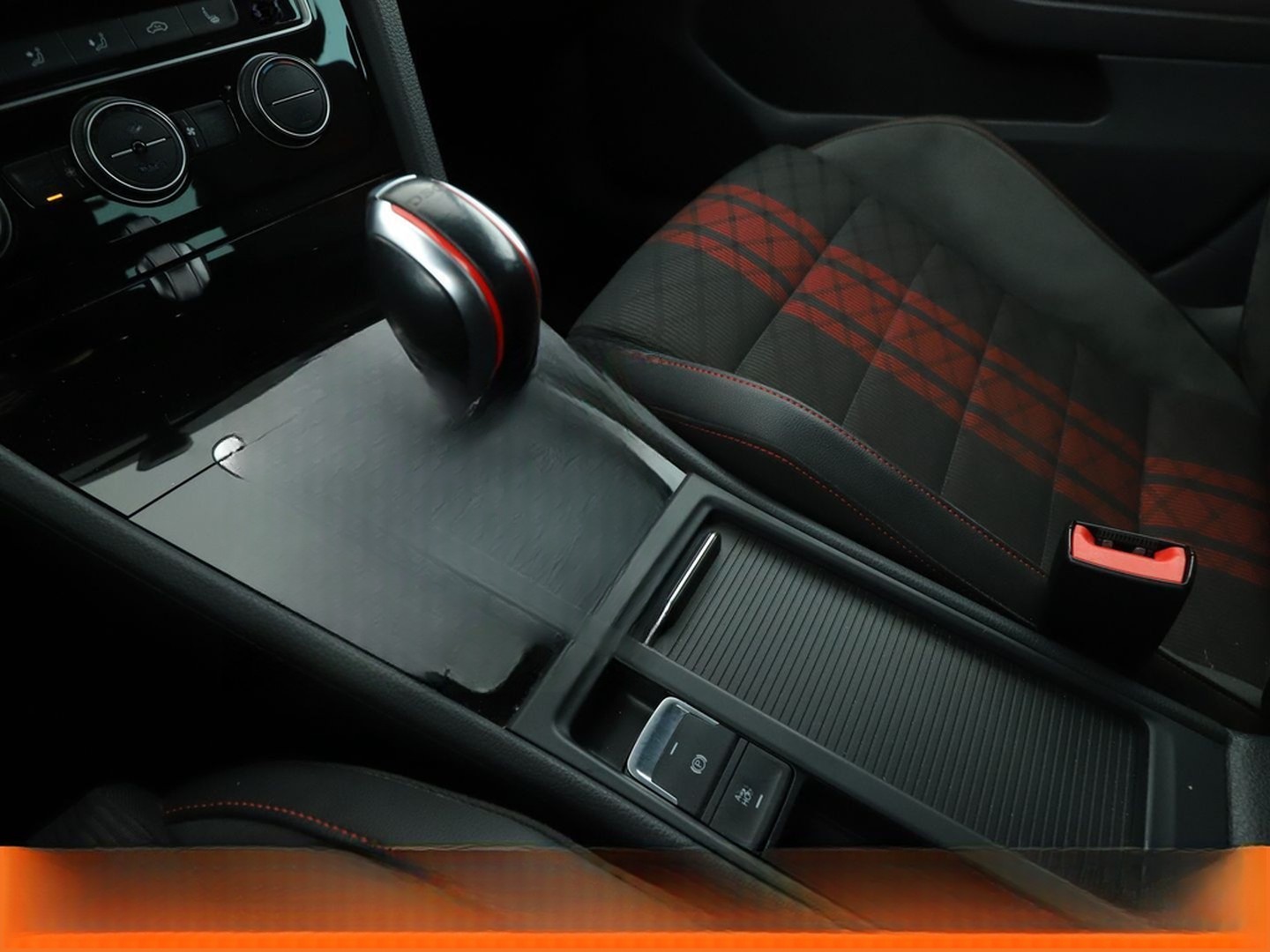Volkswagen Golf VII 2.0 TSI GTI TCR Aut.*LED*ACC*PLA*CAM* foto 25