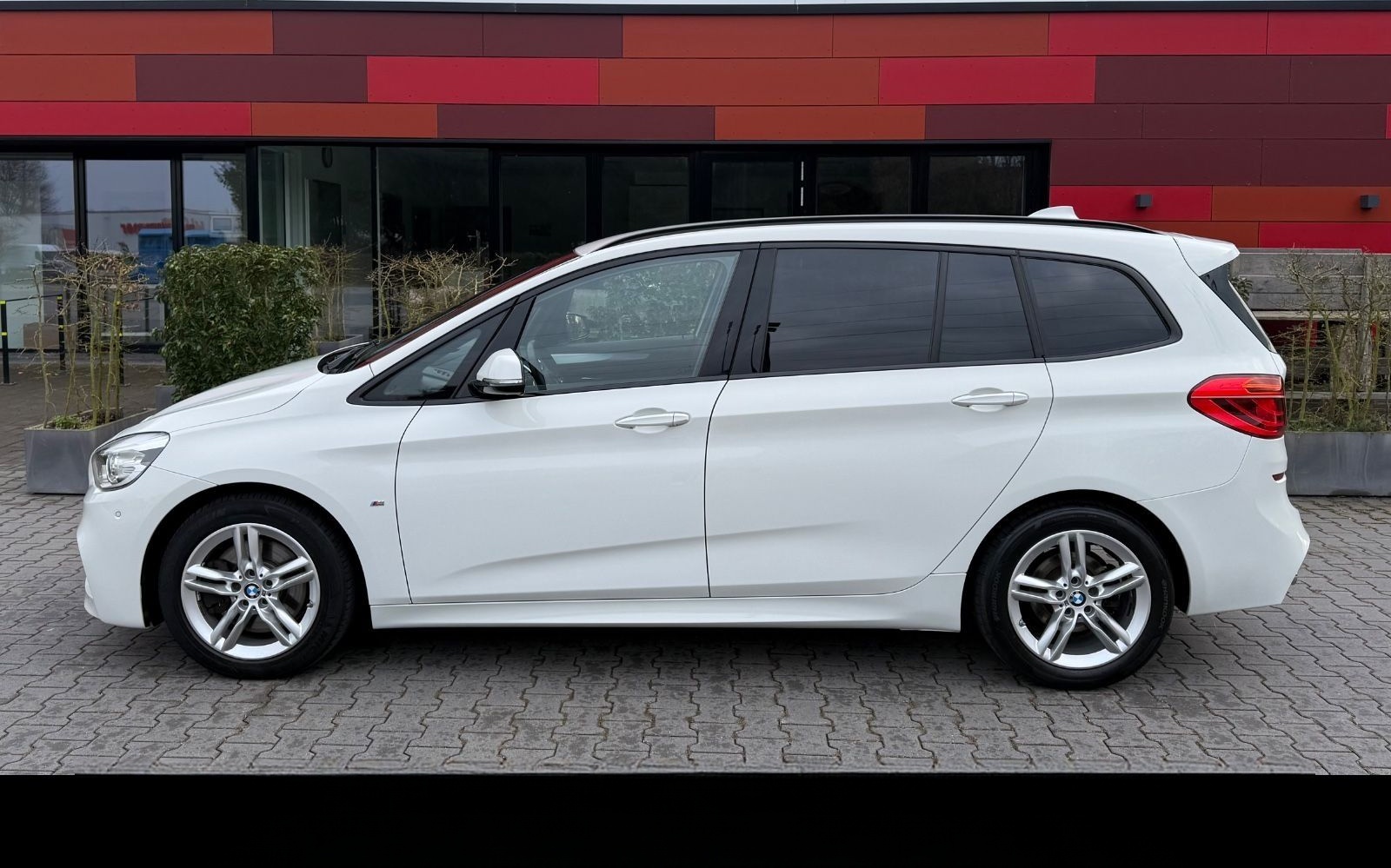 BMW 220d Gran Tourer M-Sport*AHK*Keyless*Lenkrad foto 4