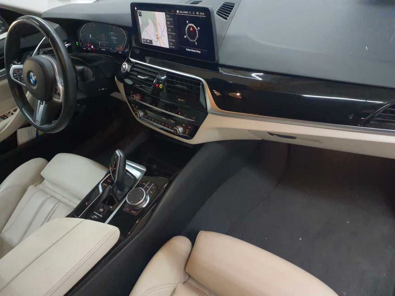 BMW 520i Touring Aut. Navi Sthzg Leder  foto 12