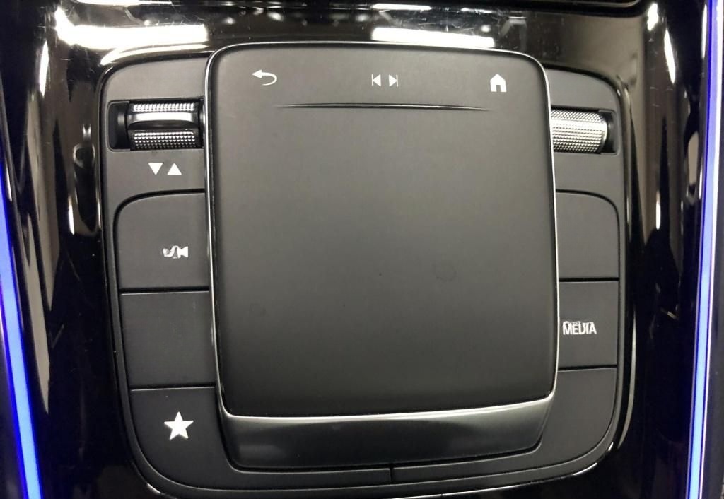 Mercedes-Benz GLB 220 d 4MATIC AMG+MBUX+MBeam+Night+Fahrassist foto 6