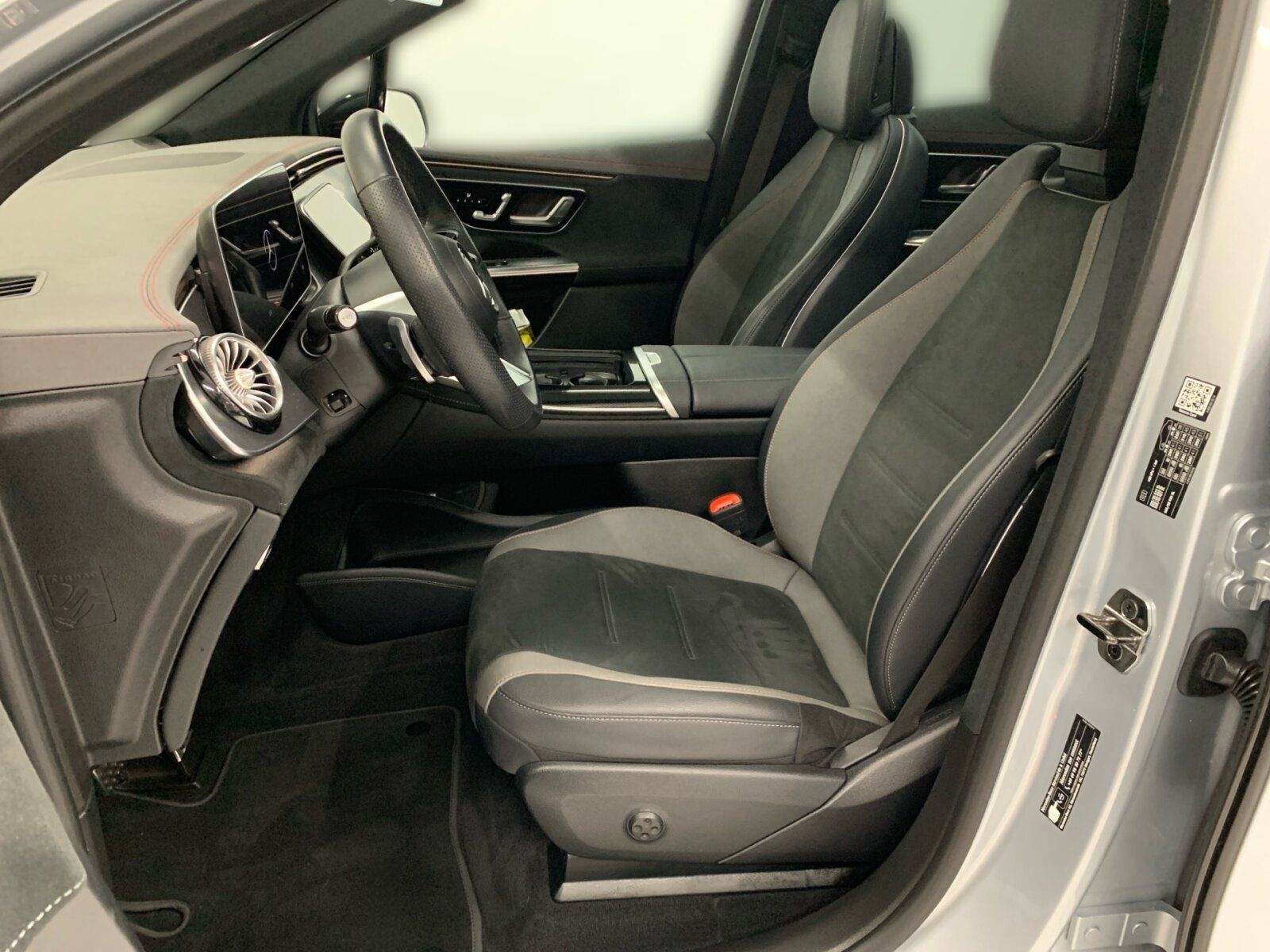 Mercedes-Benz EQE 300 0,25%*AMG*PANO*BURMESTER*MEMO*360°DISTR* foto 7
