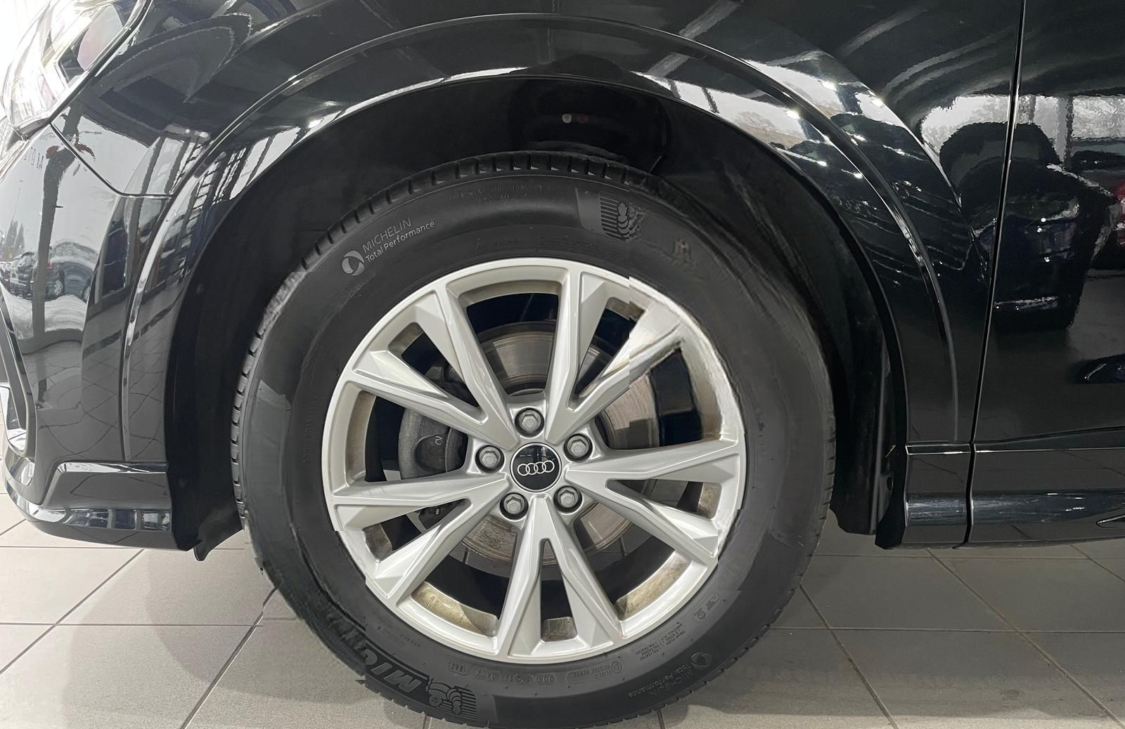 Audi Q3 35TDI S-Tronic 3xS-line MATRIX AHK VIRTUAL foto 12