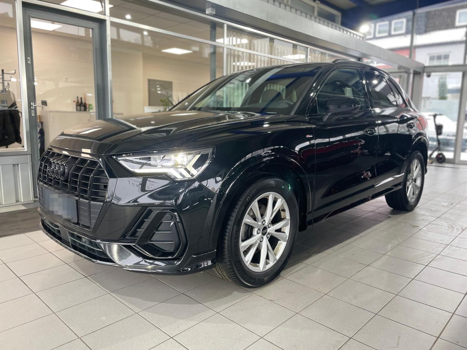 Audi Q3 35TDI S-Tronic 3xS-line MATRIX AHK VIRTUAL foto 5