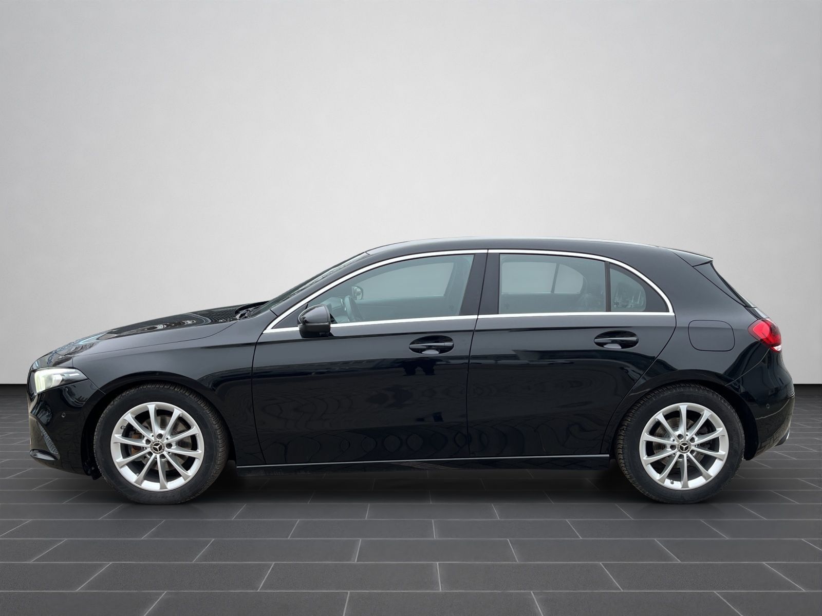 Mercedes-Benz A 180 1.3 DCT Progressive KLIMA LED SHZ DAB foto 7
