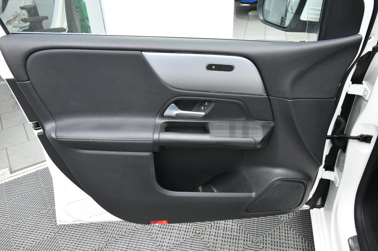 Mercedes-Benz B 200 NAVI SHZ RFK LED TEMP 72t km foto 20