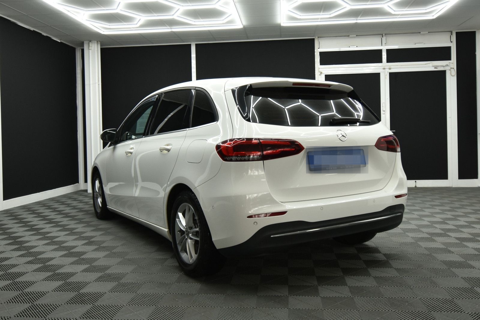 Mercedes-Benz B 200 NAVI SHZ RFK LED TEMP 72t km foto 6