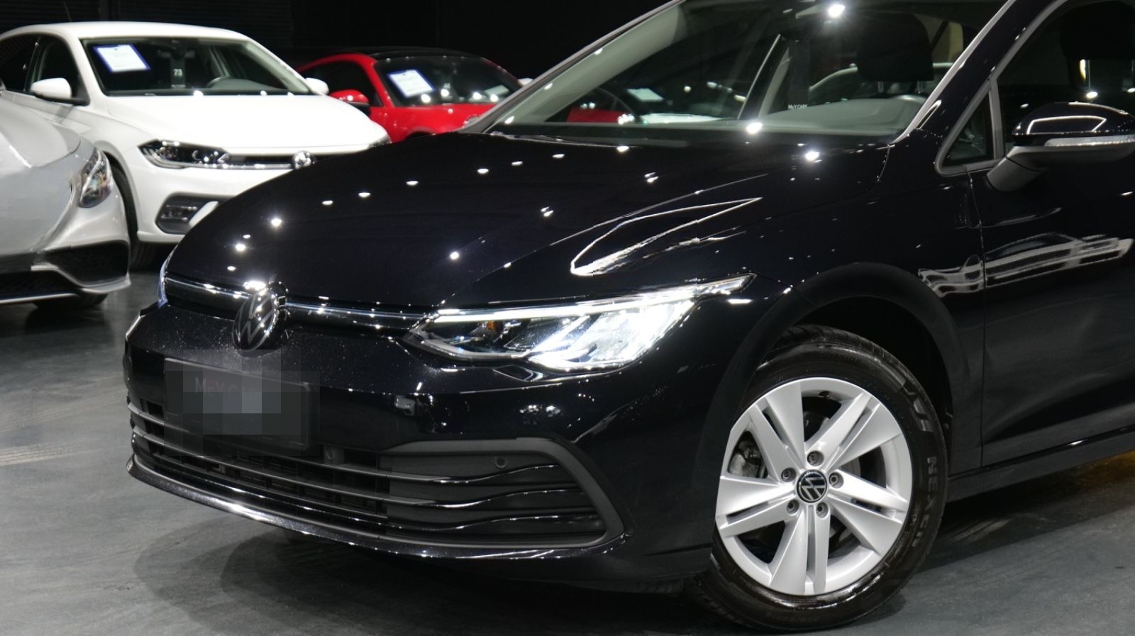 Volkswagen Golf VIII Lim. Life *LED*AHK*ACC*Lane-Assist* foto 20