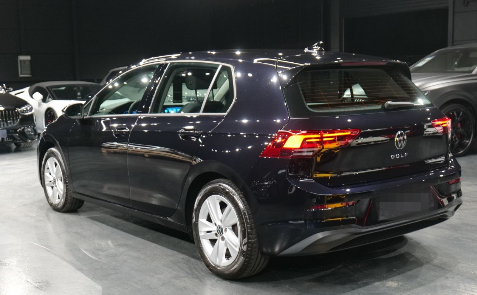 Volkswagen Golf VIII Lim. Life *LED*AHK*ACC*Lane-Assist* foto 6
