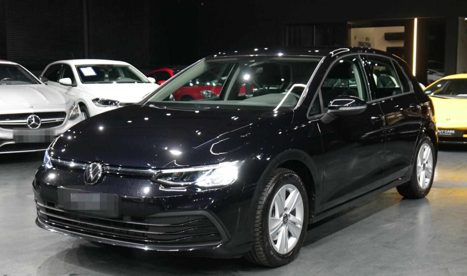 Volkswagen Golf VIII Lim. Life *LED*AHK*ACC*Lane-Assist* foto 7