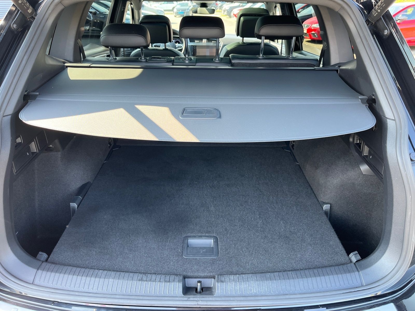 Volkswagen Tiguan Allspace R-Line 2.0TDI 4M DSG / Pano, AHK foto 17