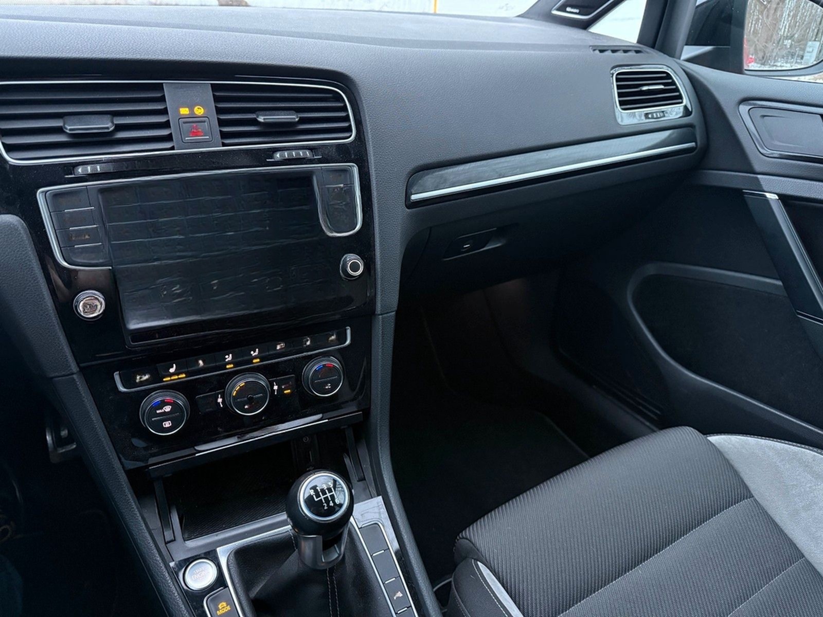 Volkswagen Golf 7R  2.0 TSI 4MOTION Pressefahrzeug foto 9