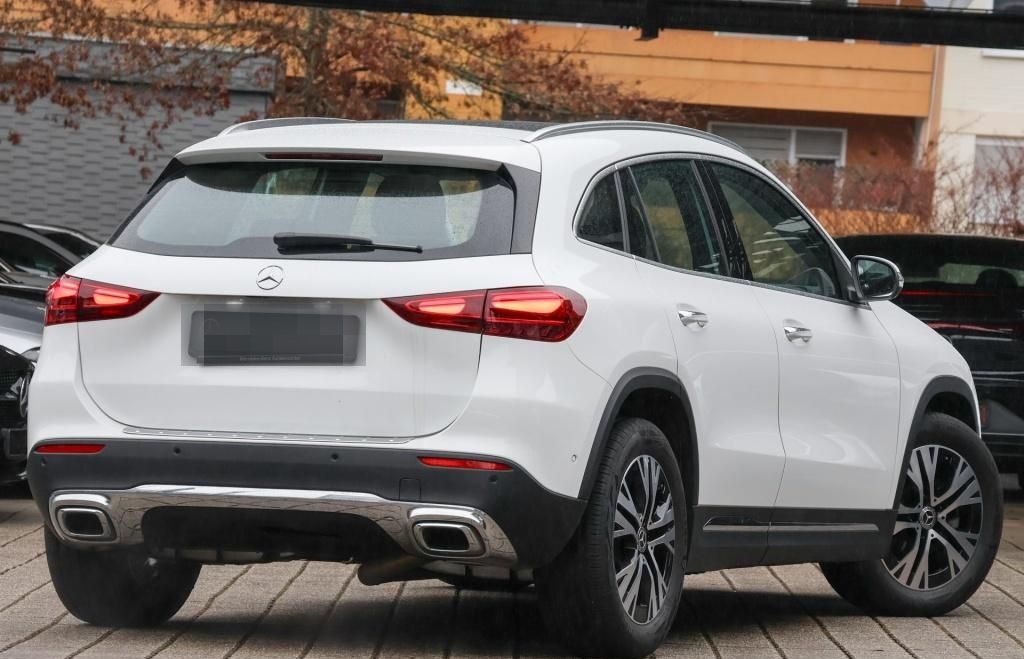 Mercedes-Benz GLA 200 d Progressive/Pano/AHK/Burm/MLB/Distr/18 foto 2