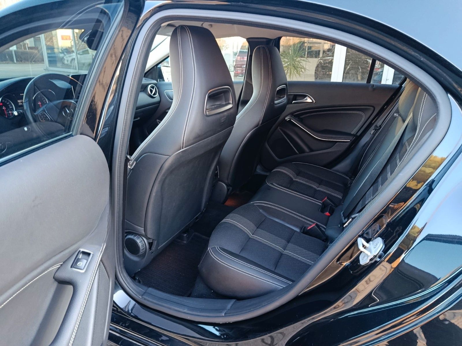 Mercedes-Benz A 220 4Matic-Urban foto 16