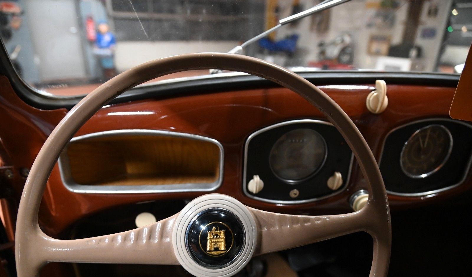 Volkswagen Käfer "Brezel" *WINKER*RHEUMAKLAPPE*GASROLLE* foto 13