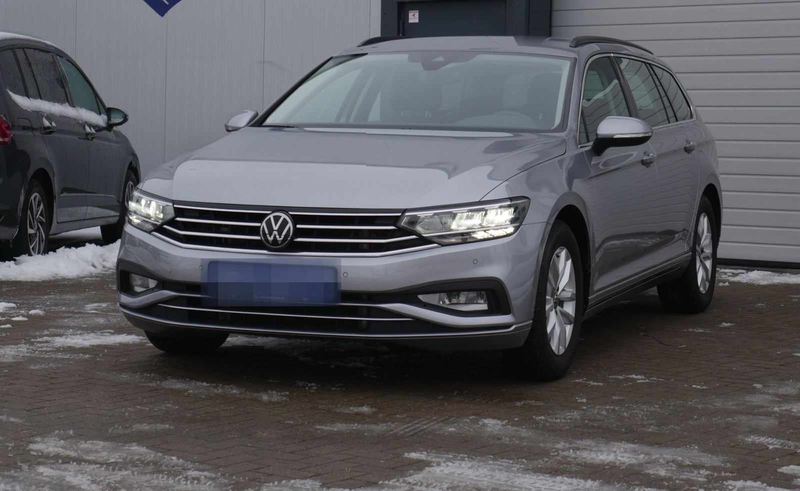 Volkswagen Passat Variant 2.0 TDI Business NAVI ACC SITZHZG foto 2