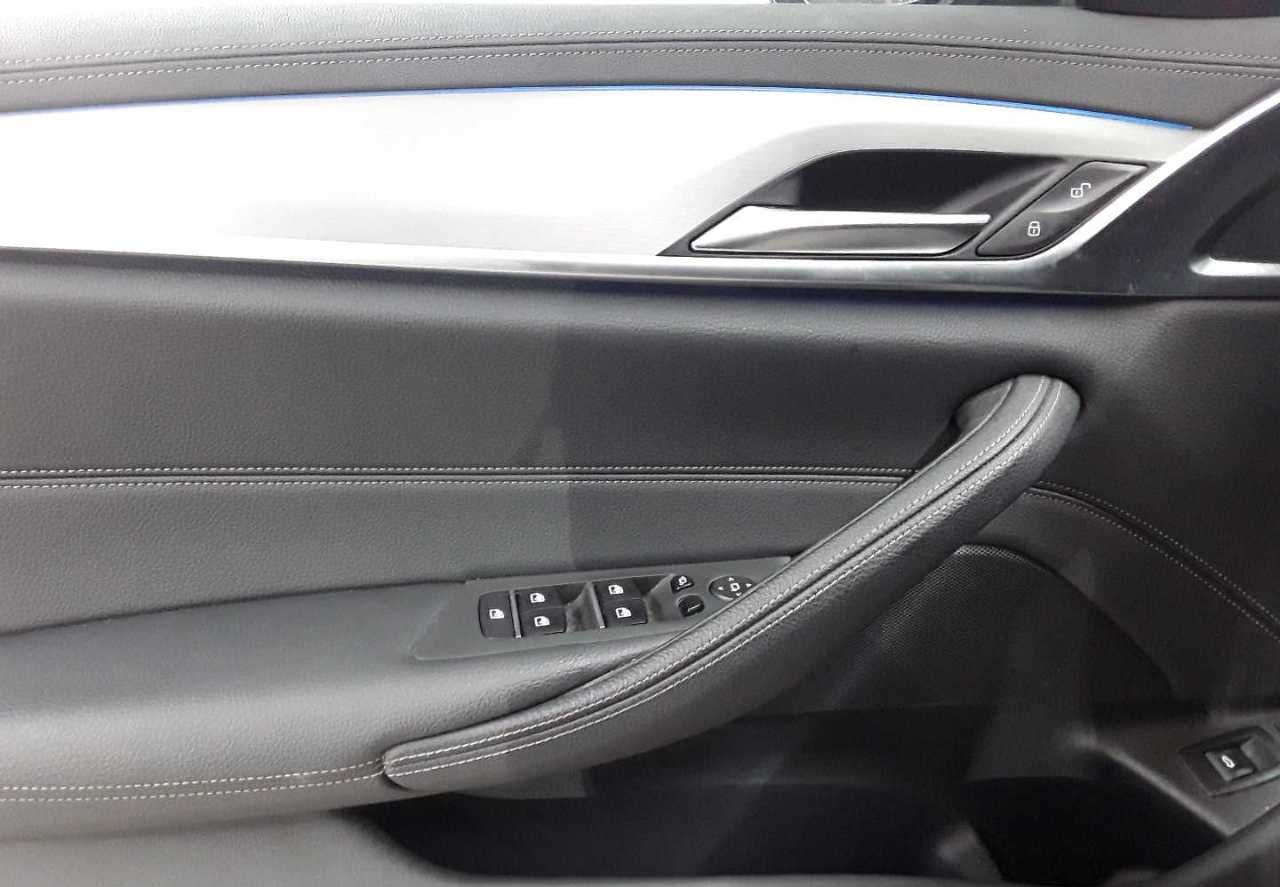 BMW 530e Touring Aut. Luxury Line Leder HuD foto 5