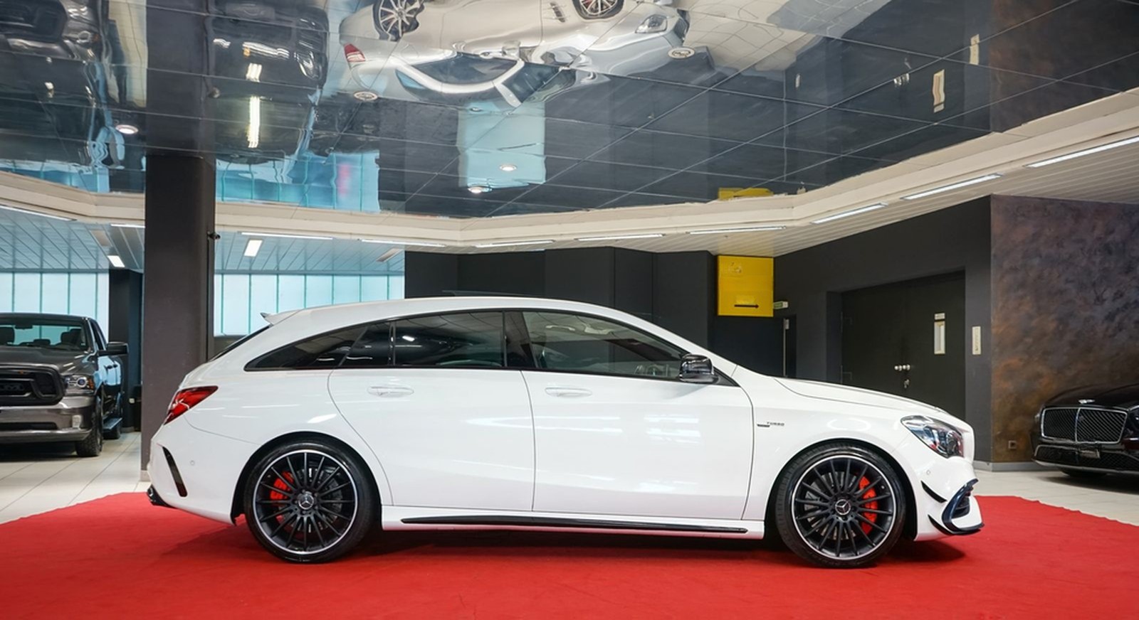 Mercedes-Benz CLA 45 AMG Shooting Brake Aero Night Paket MWST foto 12