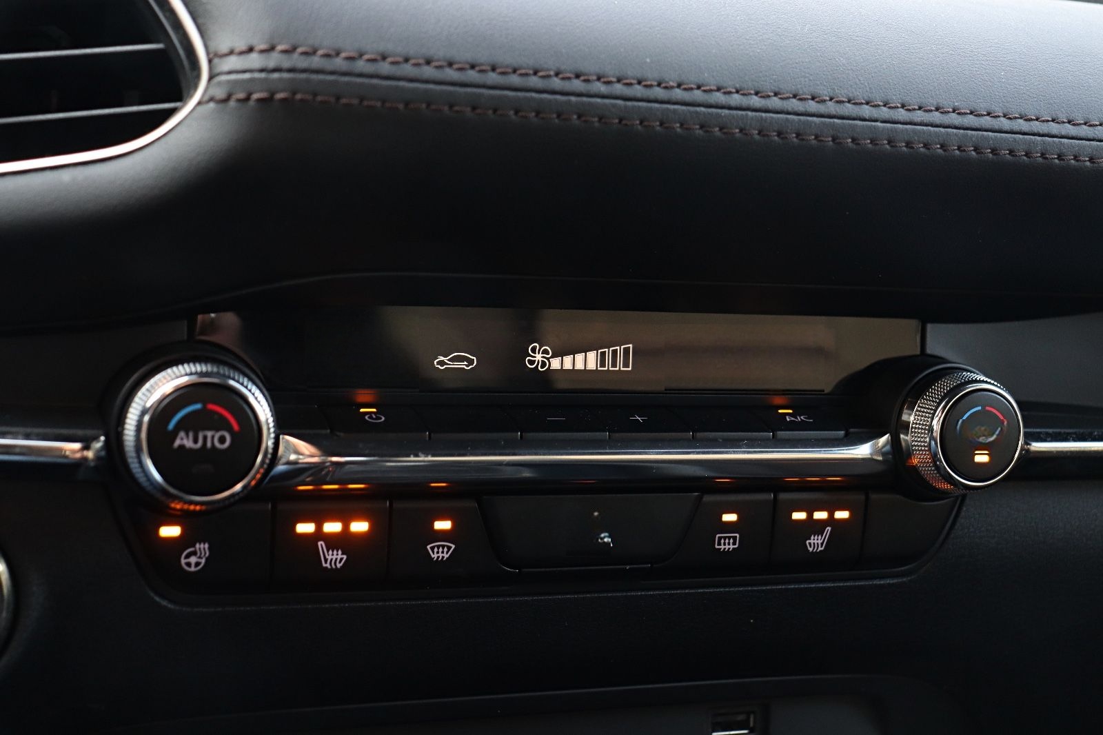 Mazda 3 Lim.  Selection AUTOMATIK*HUD*BOSE*LED*DAB*RFK foto 21