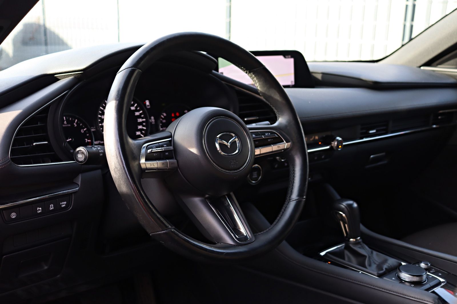 Mazda 3 Lim.  Selection AUTOMATIK*HUD*BOSE*LED*DAB*RFK foto 8