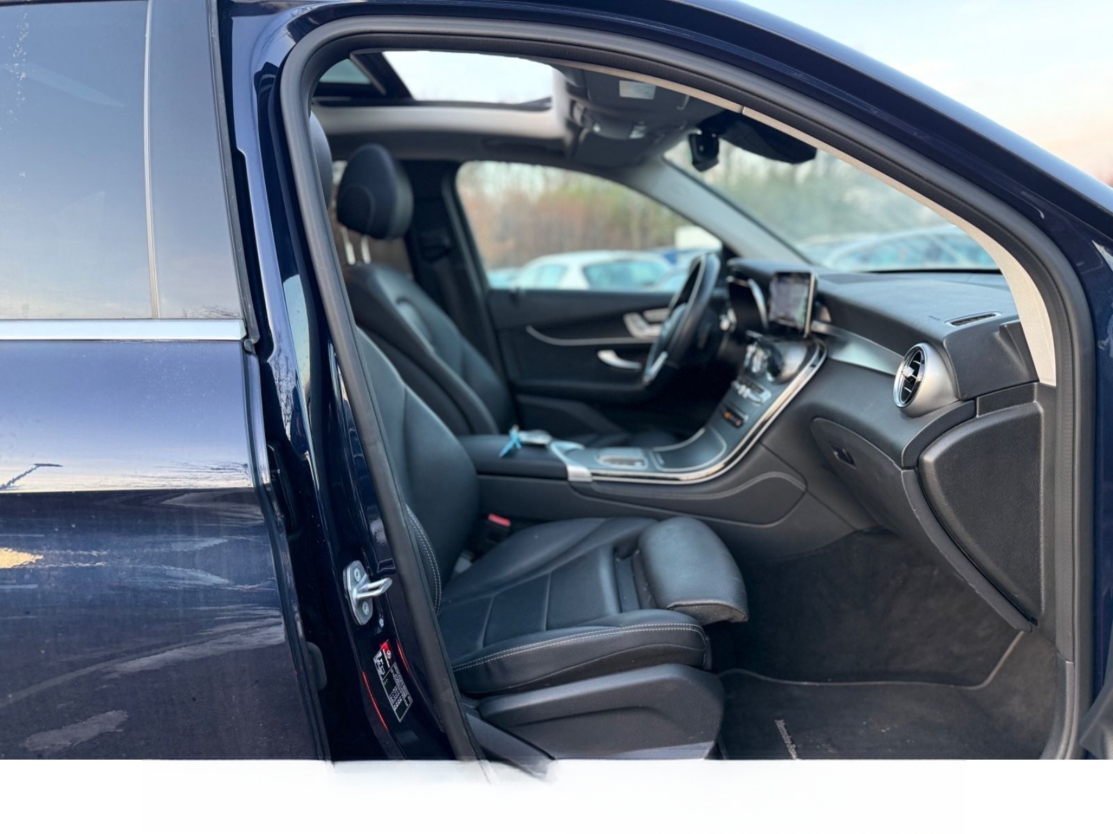 Mercedes-Benz GLC 300e 4Matic|PANO|VIRTUAL|MASSAGE|MEM|LED|ACC foto 19