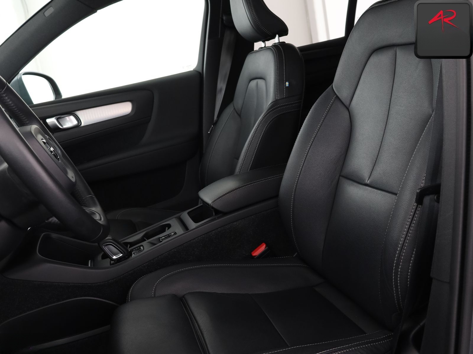 Volvo XC 40 D4 AWD PANO,FOUR-C,HARMAN/K,ACC,KAMERA, foto 10